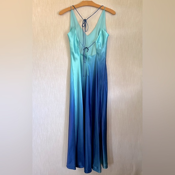 Morgan and Co. Satin Midi Dress - Picture 3 of 13